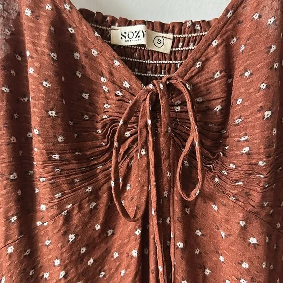 Sozy Dress - Picture 2 of 4